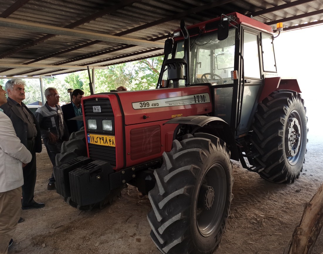 خرید تراکتور 1401