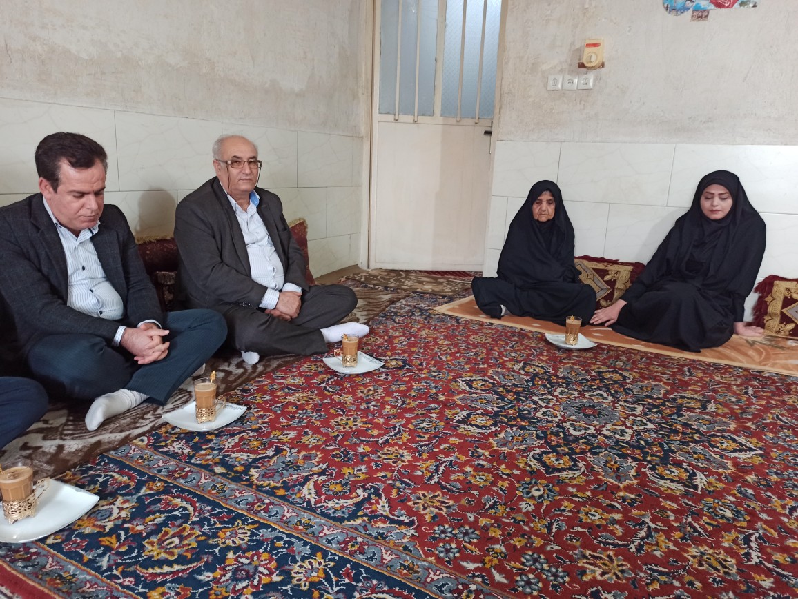 دیدار با خانواده شهید