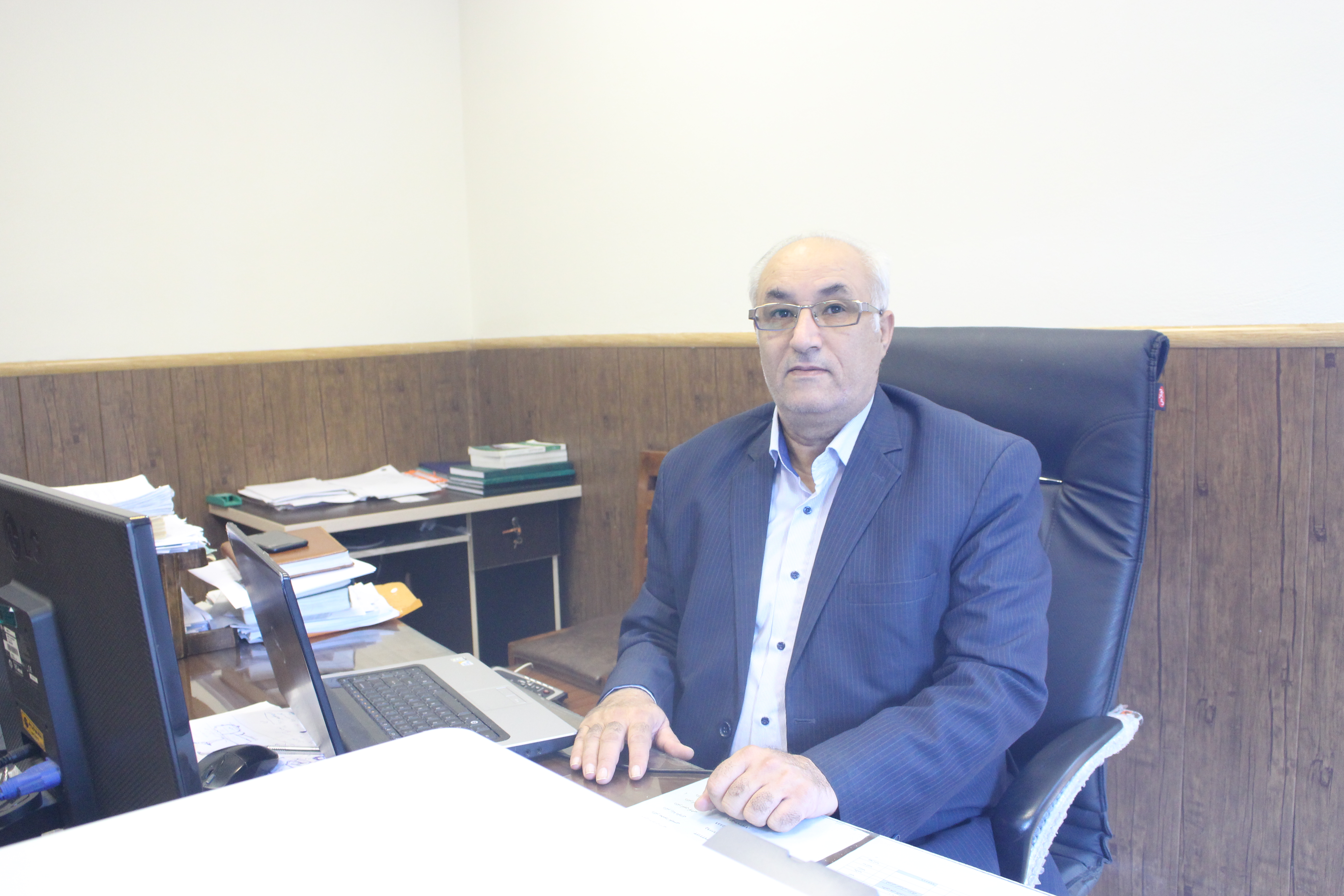  علی  هاشمی